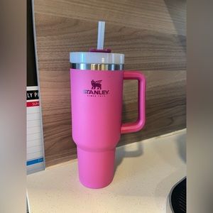 40 oz Pink Stanley